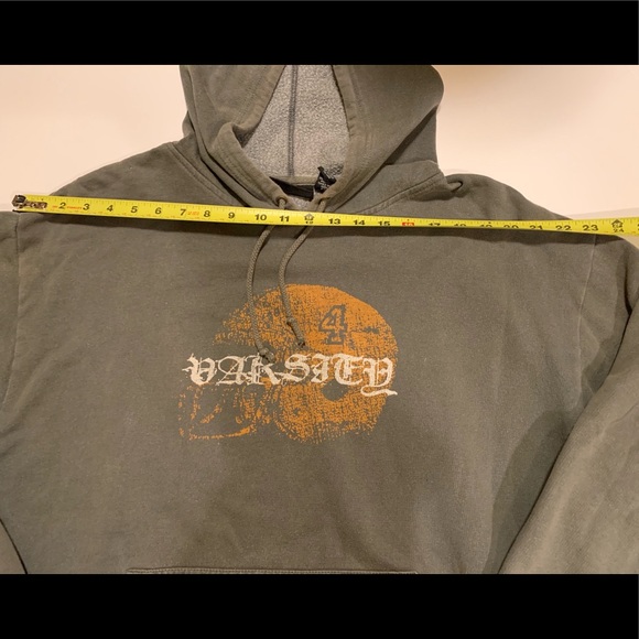 MEN’S FOOTBALL THEMED SWEATSHIRT. - Picture 6 of 16